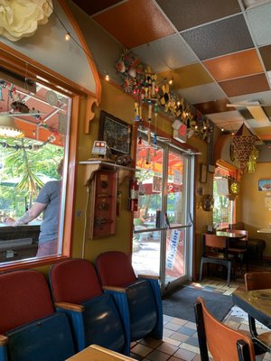 Satchel's Pizza by null