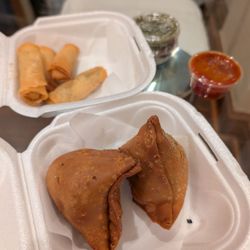 Cumin - Order of samosas and spring rolls