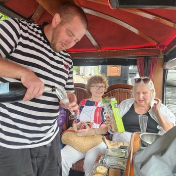 Las Olas Gondola - The Gondolier pouring us some Prosecco! - Boat Charters Near Me - Fort Lauderdale, Florida Las Olas Gondola - The Gondolier pouring us some Prosecco! - Boat Charters Near Me - Fort Lauderdale, Florida