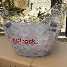 Water bucket Water bucket