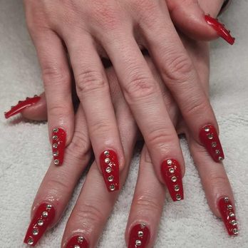Olivia's Nail Pedispa - Nail Salons Near Me - Simi Valley, California