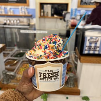 Abbott's Frozen Custard - Ice Cream & Frozen Yogurt Near Me - Concord, North Carolina Abbott's Frozen Custard - Ice Cream & Frozen Yogurt Near Me - Concord, North Carolina