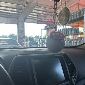 Take 5 Oil Change - Oil Change Stations Near Me - Fort Worth, Texas Take 5 Oil Change - Oil Change Stations Near Me - Fort Worth, Texas
