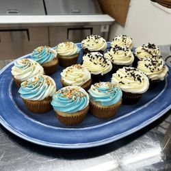 JO-EL'S Kosher Deli, Market & Café - Yummy muffins