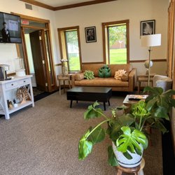 Taylor's Professional Electrolysis - Guest waiting area