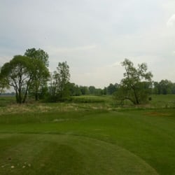 Rustic Glen Golf Course - Par 3. I was playing from the back tees. It's that little speck in the distance.