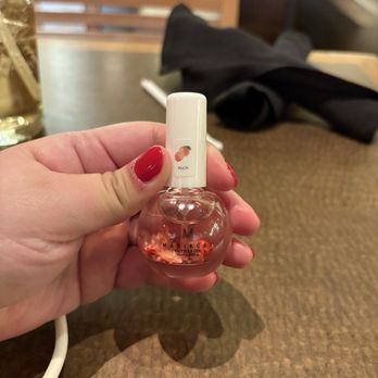 Maniküre - The cute little cuticle oil you get with your service. I chose peach and it smells so good! - Nail Salons Near Me - Pittsburgh, Pennsylvania Maniküre - The cute little cuticle oil you get with your service. I chose peach and it smells so good! - Nail Salons Near Me - Pittsburgh, Pennsylvania