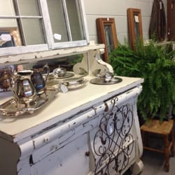 Southern Antiques and Accents