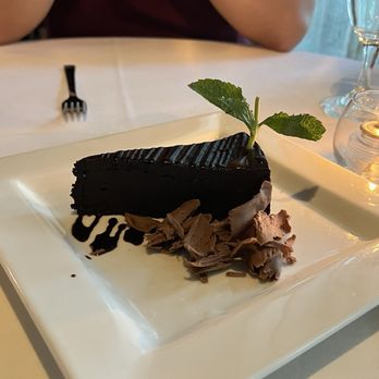 It's Italian Cucina - Chocolate cake - Wine Bars Near Me - Austin, Texas