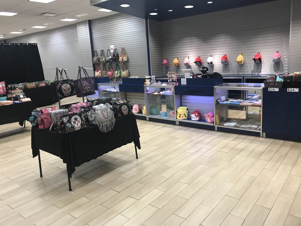 Independence Center 36 Photos & 31 Reviews Shopping Centers 18801