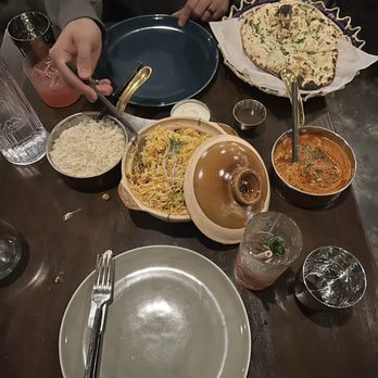 Mint - Chicken Tikka Masala, Garlic Naan, Chicken Biryani, Basmati Rice - Indian Near Me - Laguna Hills, California