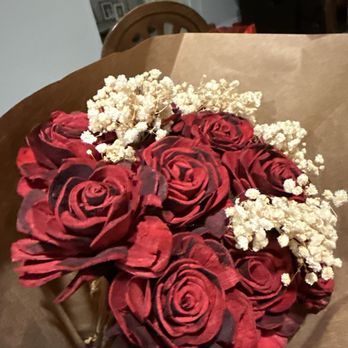 Lowe's Home Improvement - Wooden bouquet of roses - Hardware Stores Near Me - San Antonio, Texas
