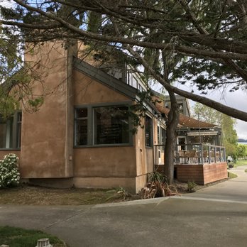 Piatti - Exterior of the back patio at Piatti in Mill Valley. - Italian Near Me - Mill Valley, California Piatti - Exterior of the back patio at Piatti in Mill Valley. - Italian Near Me - Mill Valley, California