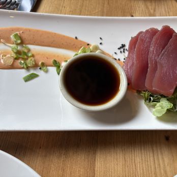 Salt & Rind  - yellowfin tuna sashimi - Sushi Bars Near Me - Waterbury, Vermont