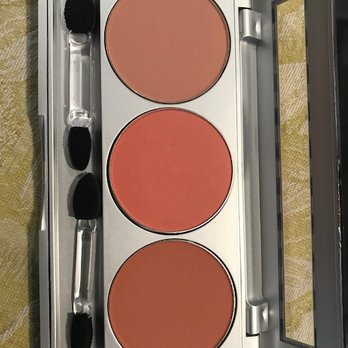 Palmina Leone Concept Cosmetics - Customized Color Cases  3 Large Pan Skin Tones Magnetic and Refillable       $42.00 - Makeup Artists Near Me - Phoenix, Arizona