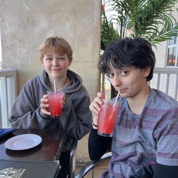 Louie Linguini's - Enjoying the strawberry lemonade - Seafood Near Me - Monterey, California