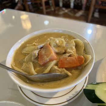 Siam Garden Cafe - Yellow Curry - Thai Near Me - Honolulu, Hawaii