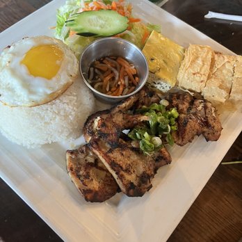 Sidestreet Pho - Rice plate with chicken - Vietnamese Near Me - Alameda, California Sidestreet Pho - Rice plate with chicken - Vietnamese Near Me - Alameda, California