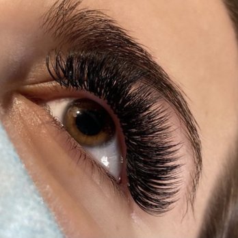 Skin By D'vine - Volume lashes - Skin Care Near Me Skin By D'vine - Volume lashes - Skin Care Near Me