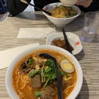 Hey Noodles - Beef noodles - Chinese Near Me - Toronto, Ontario