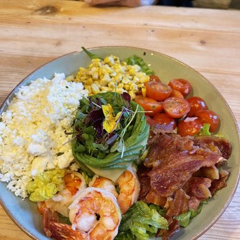 Avobar - Coob salad - Cafes Near Me - Covent Garden, XGL Avobar - Coob salad - Cafes Near Me - Covent Garden, XGL