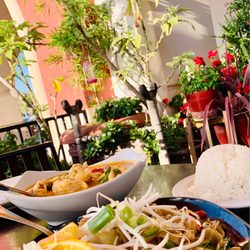 Thai Paradise - Red Curry Drunken Noodles (Spicy Noodles, Pad Kee Mao)