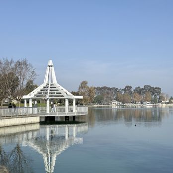 North Lake Park - North Lake Park - Parks Near Me - Irvine, California