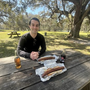 Bradley's Country Store - Loved the outdoor seating! - Grocery Near Me - Tallahassee, Florida