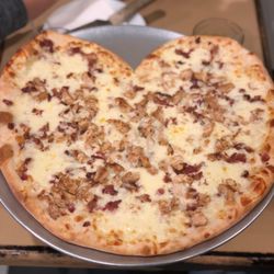 Valentine Pizza