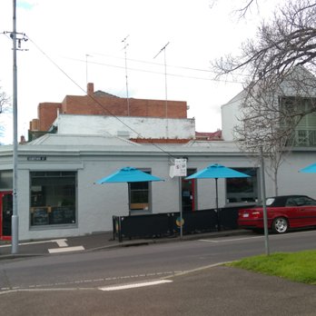 George Street Cafe - Outside - Restaurants Near Me - East Melbourne, VIC