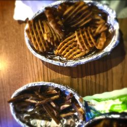 Jimmy Geez North - Seasoned fries (above) and fresh cut fries (below)
