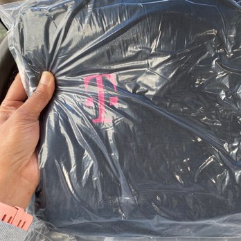 T-Mobile - Free blanket - Mobile Phones Near Me - Choctaw, Oklahoma T-Mobile - Free blanket - Mobile Phones Near Me - Choctaw, Oklahoma
