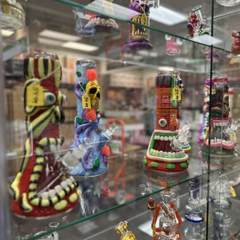 Low Prices Smoke shop - Vape Shops Near Me - Spring Valley, Nevada