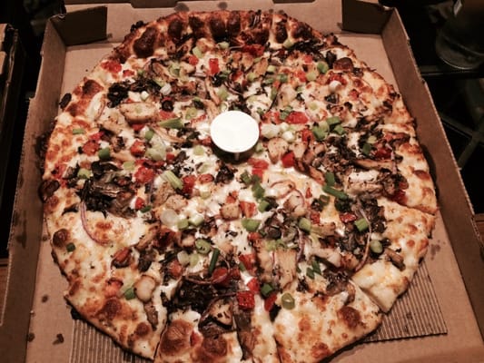 Round Table Pizza by null