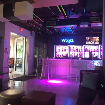 Aloft by Marriott Miami - Brickell - Bar area - Hotels Near Me - Miami, Florida Aloft by Marriott Miami - Brickell - Bar area - Hotels Near Me - Miami, Florida