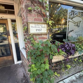 Pegasus Coffee House - Outside - Coffee & Tea Near Me - Bainbridge Island, Washington Pegasus Coffee House - Outside - Coffee & Tea Near Me - Bainbridge Island, Washington