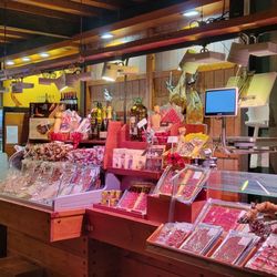 Ibericus Amsterdam - THE SHOP. SO MANY CHOICES.