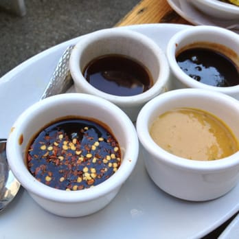 Chicago q - Good sauces, yellow was most interesting to us - Barbeque Near Me - Chicago, Illinois