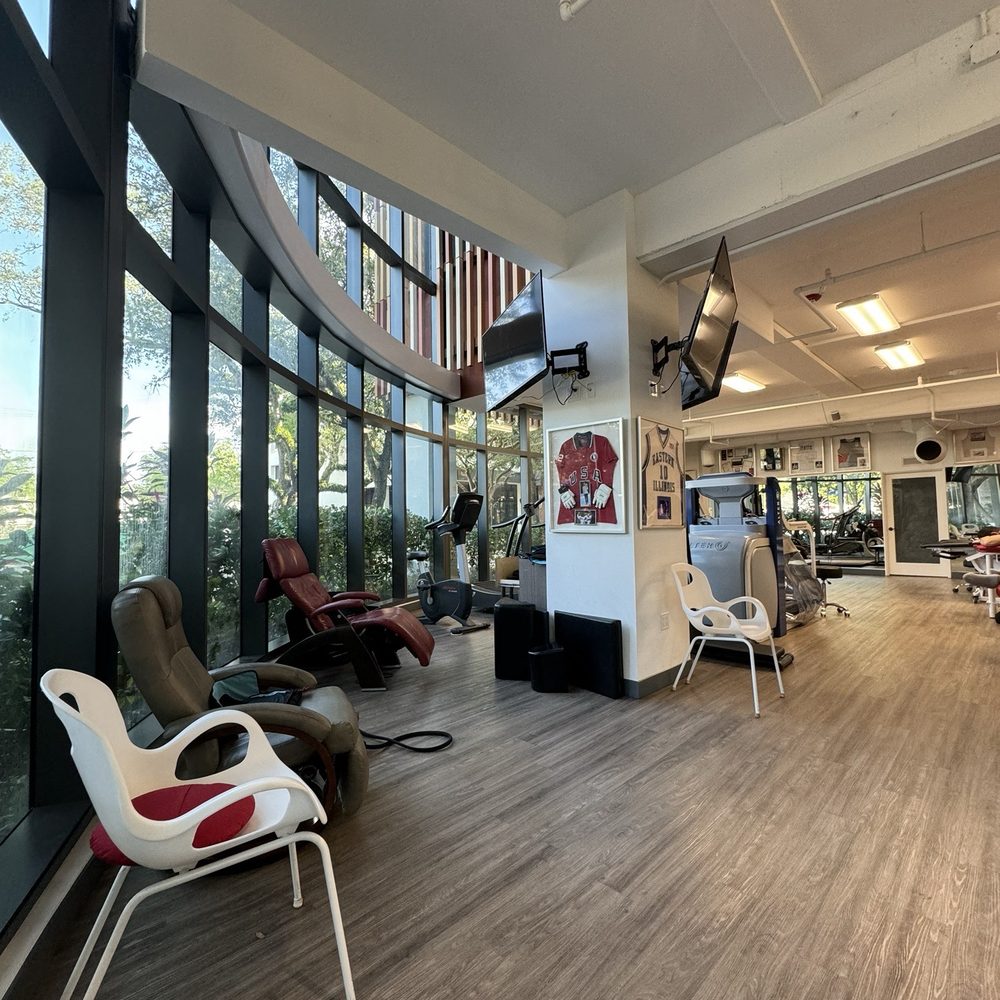 Jaguar Therapeutics - Lobby Area - Chiropractors Near Me - Coconut Grove, Florida