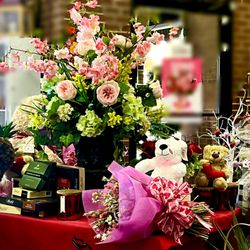 Downtown Flowers And Gift Shop