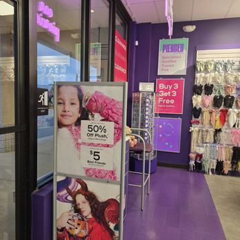 Claire's Accessories - Fashion Near Me - Lancaster, Pennsylvania