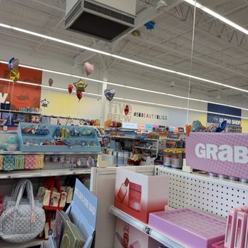 Five Below - Inside - Accessories Near Me - Orlando, Florida Five Below - Inside - Accessories Near Me - Orlando, Florida