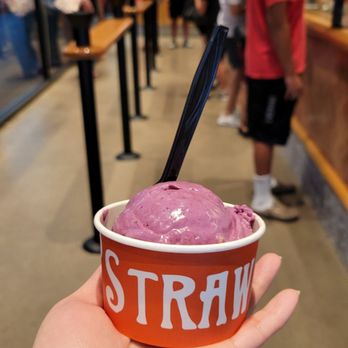 Salt & Straw - Huckleberry cornbread pudding. - Ice Cream & Frozen Yogurt Near Me - Gilbert, Arizona Salt & Straw - Huckleberry cornbread pudding. - Ice Cream & Frozen Yogurt Near Me - Gilbert, Arizona