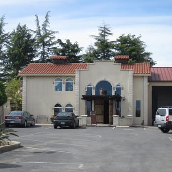 Morgan Hill Cellars - tasting room - Wine Tasting Room Near Me - Morgan Hill, California