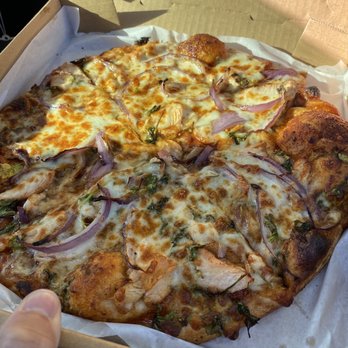 Guido's Pizza & Pasta - Chicken BBQ Chicken Pizza - Pizza Near Me - Tujunga, California Guido's Pizza & Pasta - Chicken BBQ Chicken Pizza - Pizza Near Me - Tujunga, California