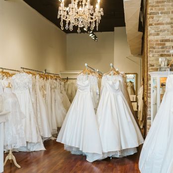 lace dress fall Custom Lace Sleeveless Plunging Spring Wedding Dress Light Ivory main image 1