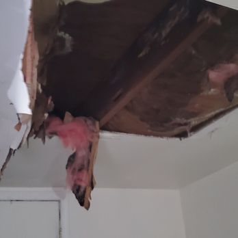 D-N-A Property Management - Bedroom ceiling - Property Management Near Me - Tannersville, Pennsylvania D-N-A Property Management - Bedroom ceiling - Property Management Near Me - Tannersville, Pennsylvania