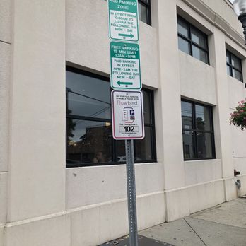 Buttermilk's Farmhouse - Street sign Note first15 minutes free then go to meter to pay for additional time - Breakfast & Brunch Near Me - Patchogue, New York