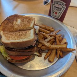 Mama Dale's Kitchen - Kim's Double Decker Club