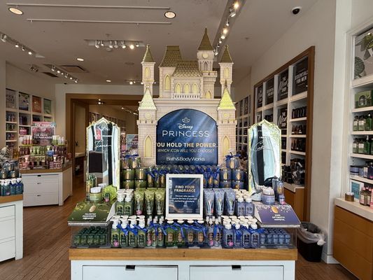 BATH & BODY WORKS - Updated October 2026 - 22 Reviews - 13 Photos